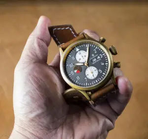 How Should a Watch Fit?