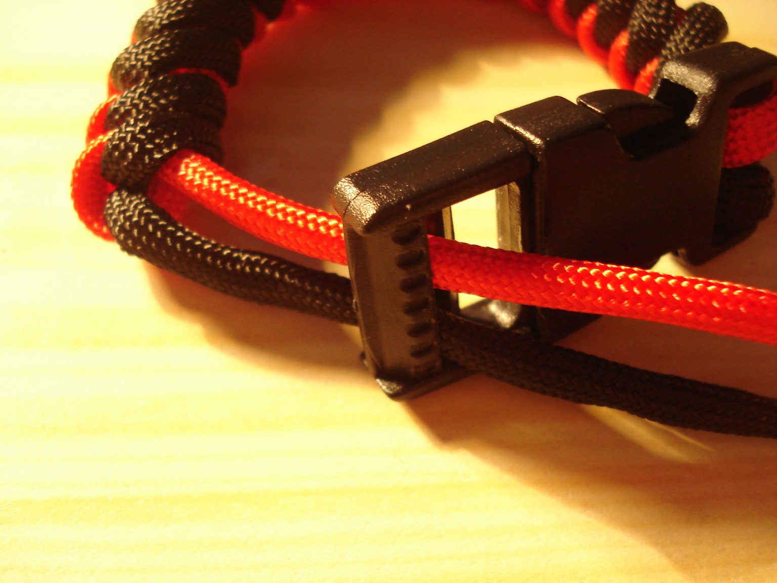 What are Paracord Bracelets? How Much Paracord Do I Need? Survival Straps